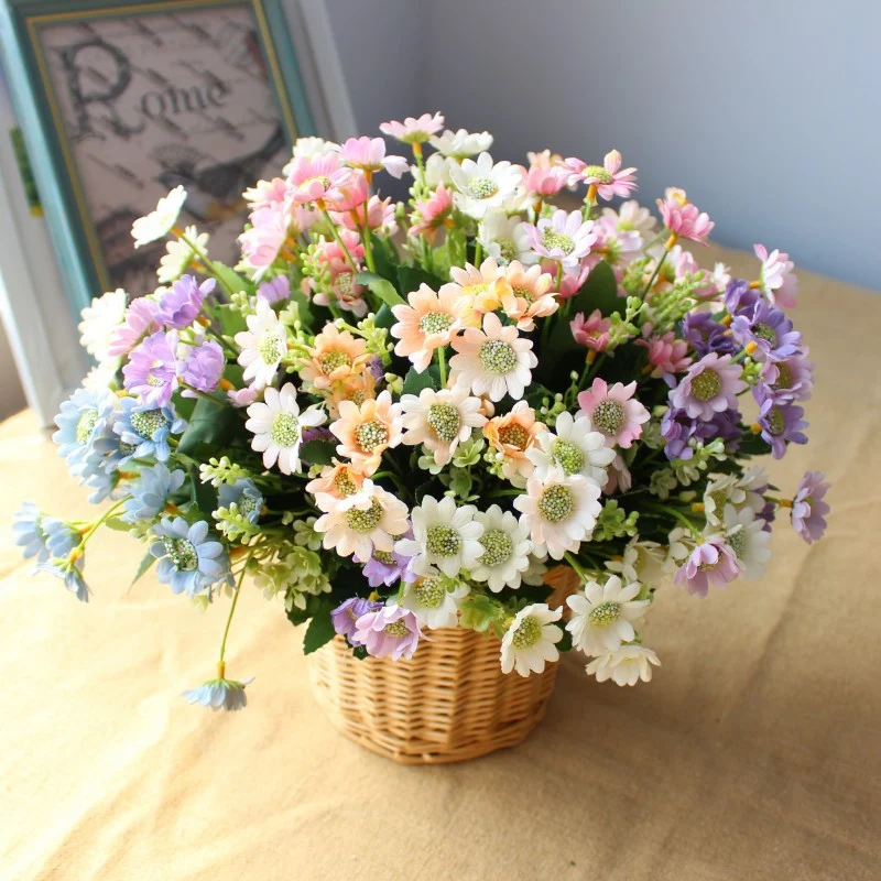 Lebensechter floraler Gänseblümchenstrauß