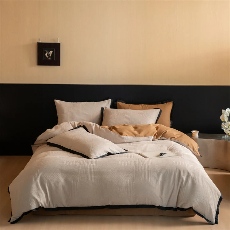 Reversible bedding set with jacquard structure and contrast piping Stornfield