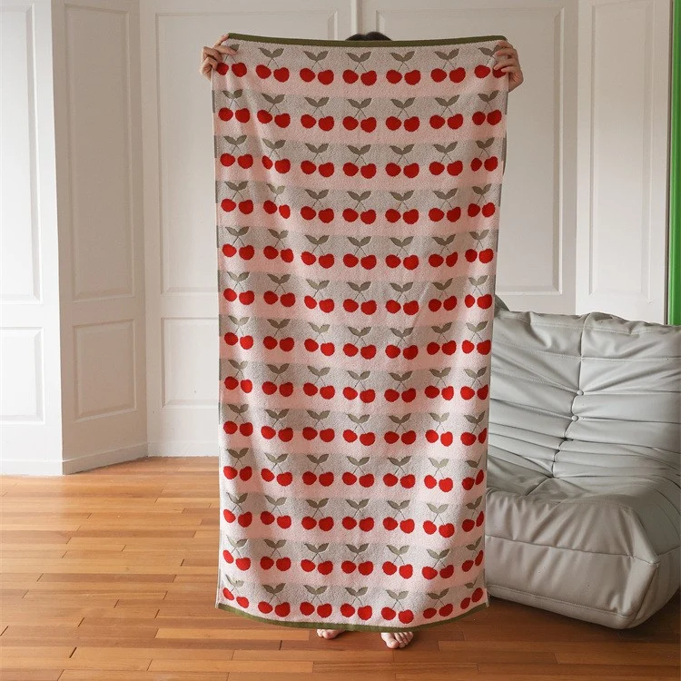 Soft Jacquard Guest Towel with Cherry Pattern Stornfield