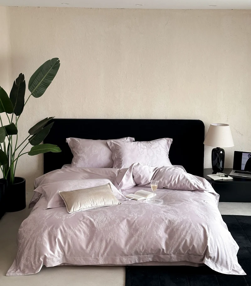 Satin Bedding Set Stornfield