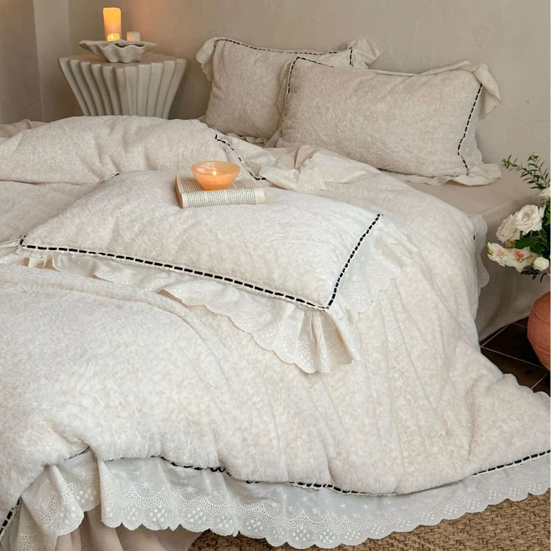 Romantic bedding set with ruffles, lace and subtle flower pattern Stornfield