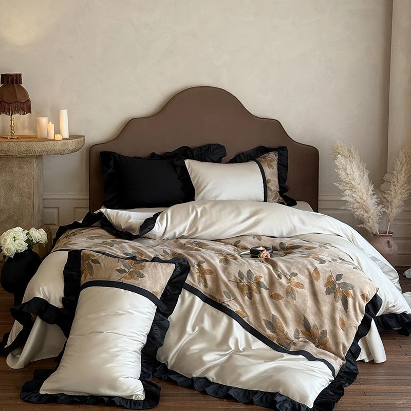Premium bedding set made of fine satin with botanical jacquard and decorative ruffle Stornfield