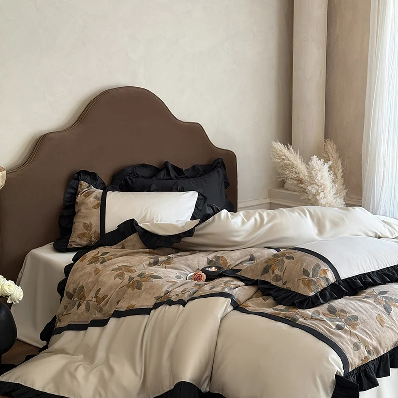 Premium bedding set made of fine satin with botanical jacquard and decorative ruffle Stornfield