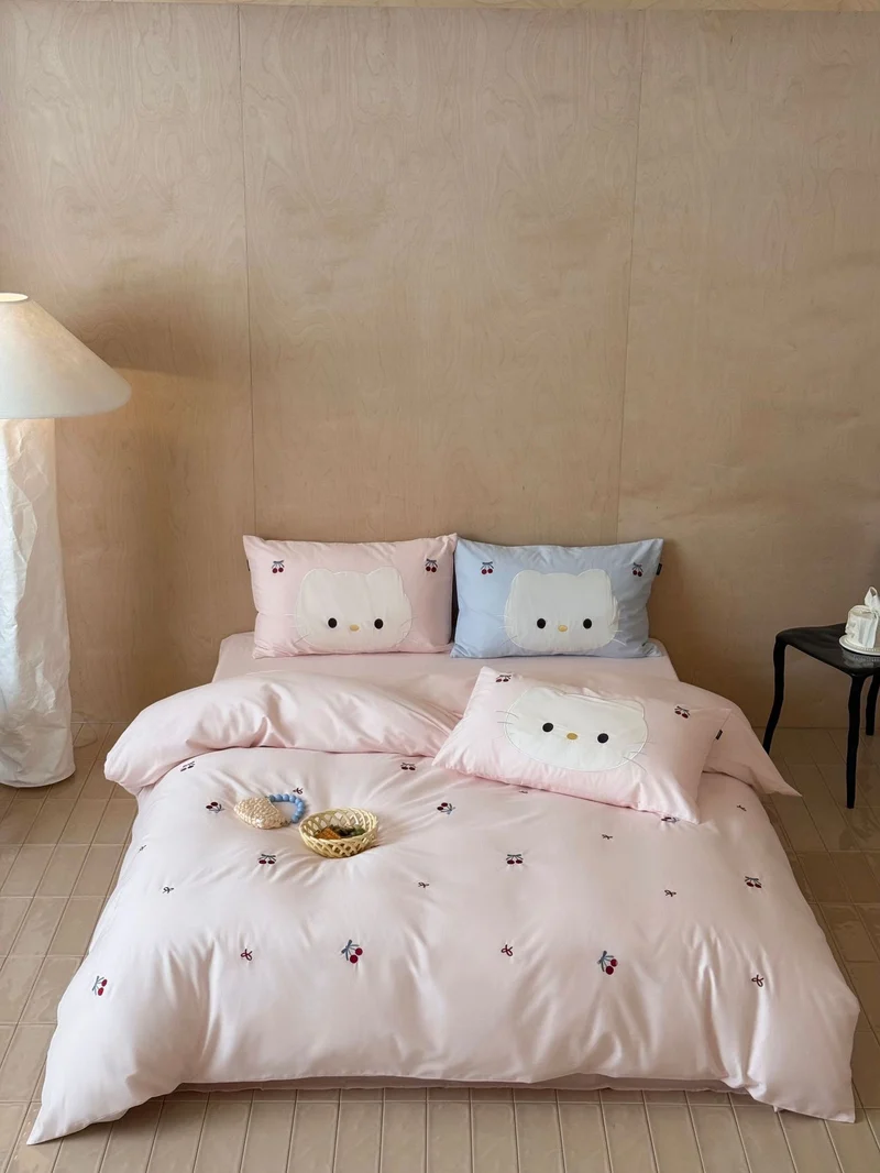 Cute embroidered bedding set with cat applique and cherry motif Stornfield