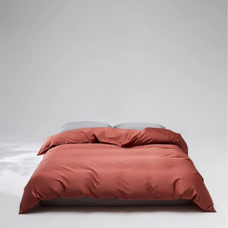 Mako-cotton-satin bedding set with concealed zipper and pillowcases Stornfield
