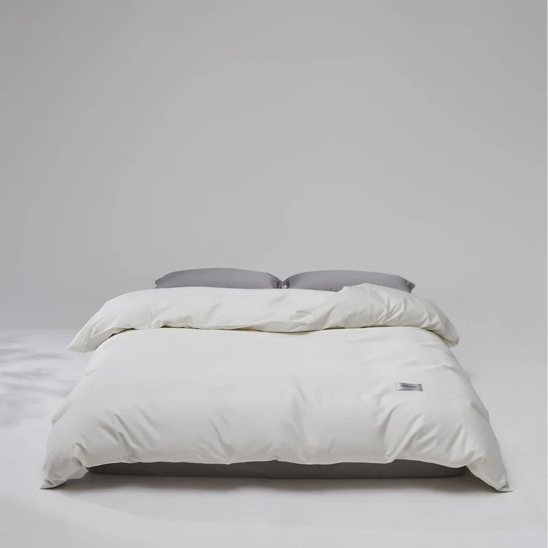 Mako-cotton-satin bedding set with concealed zipper and pillowcases Stornfield