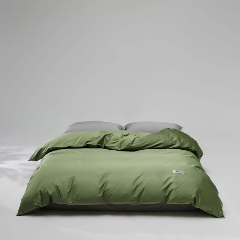 Mako-cotton-satin bedding set with concealed zipper and pillowcases Stornfield