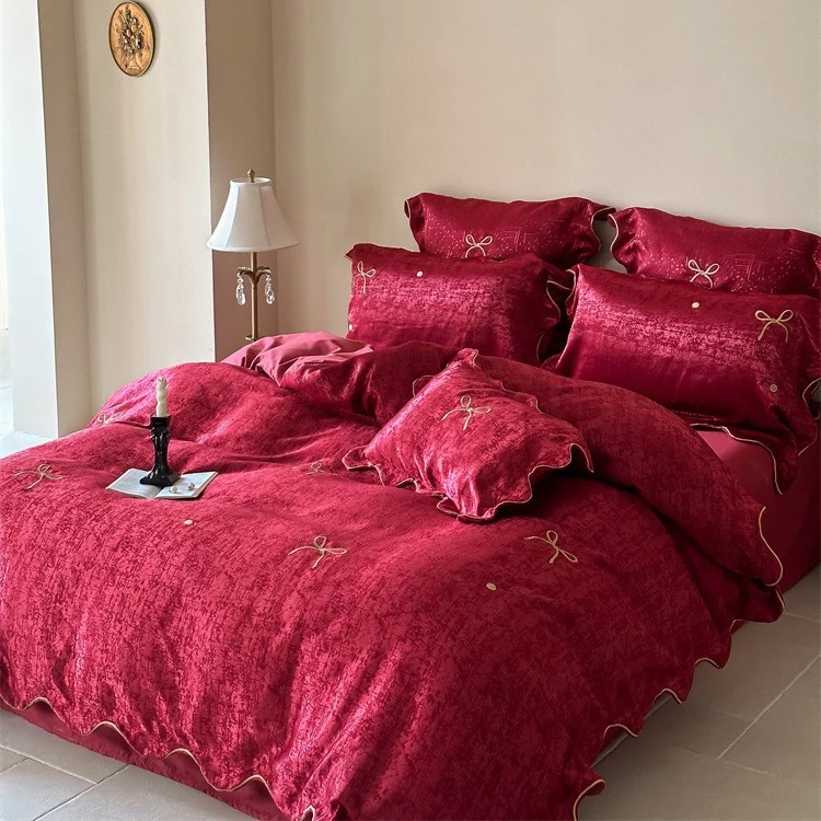 Luxurious Satin Bed Linen Set with Bow Embroidery and Piping Stornfield