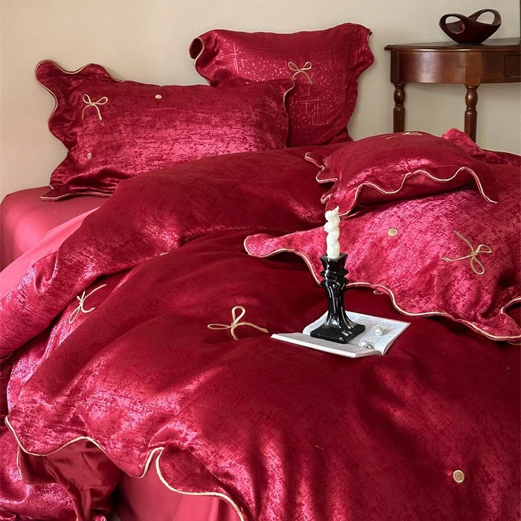 Luxurious Satin Bed Linen Set with Bow Embroidery and Piping Stornfield