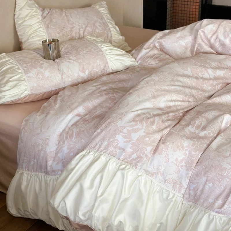 Luxurious satin bedding set with ruffles and floral jacquard Stornfield