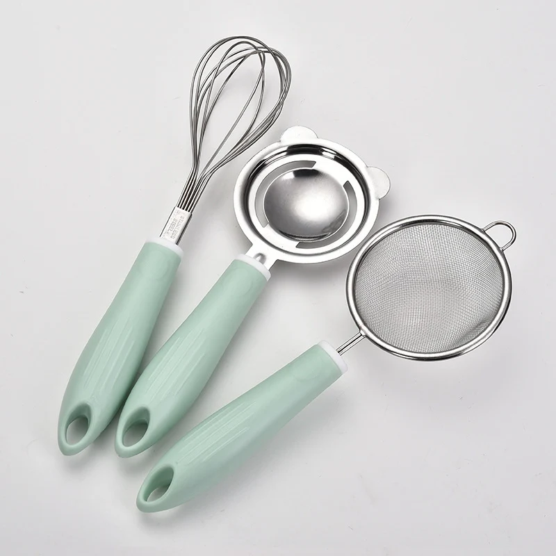 Kitchen strainer and kitchen helper set made of stainless steel