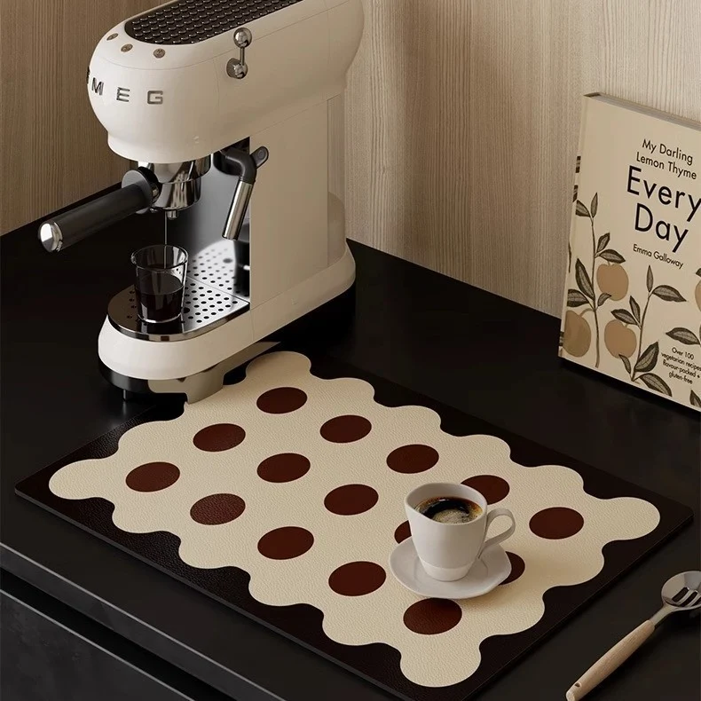 Stylish Modern Dining Table Mat