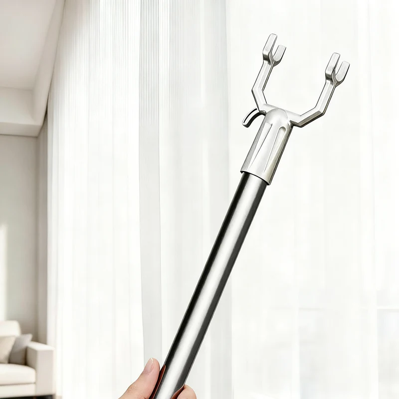 Telescopic clothes rail made of stainless steel