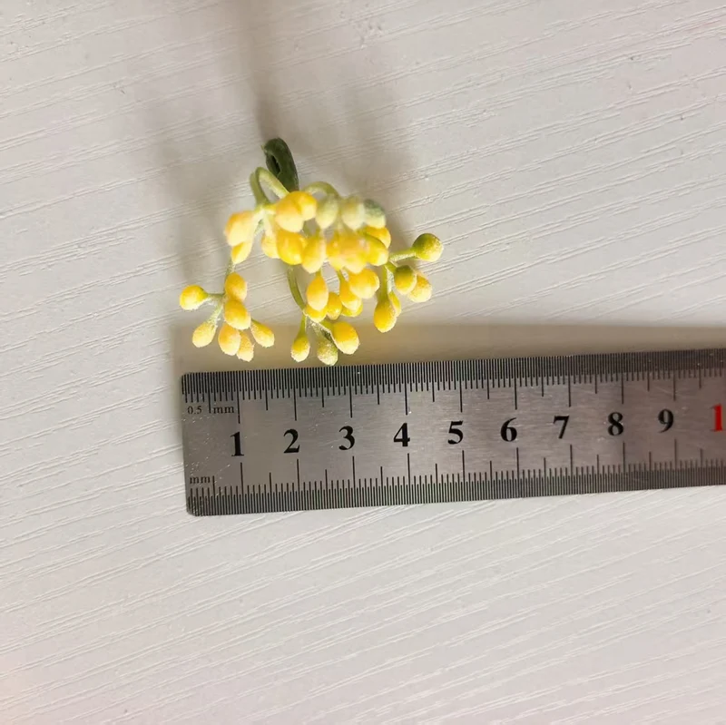 Zarte Blumenknospenstängel