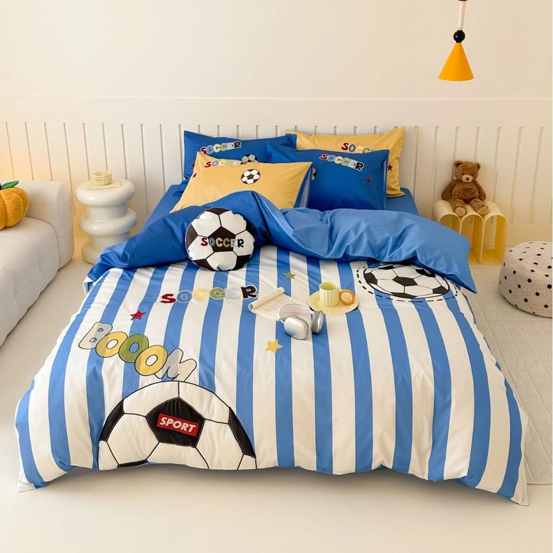 Children's bedding set with football print, striped satin cover and decorative ball pillow Stornfield
