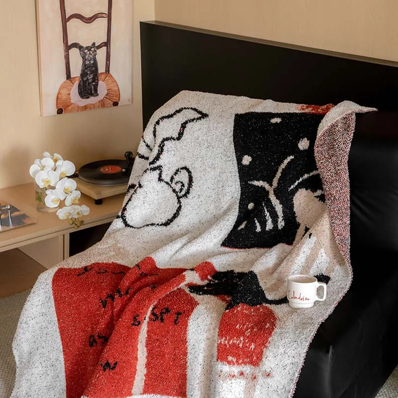 Extra soft chenille throw blanket with cat illustration and star relief Stornfield