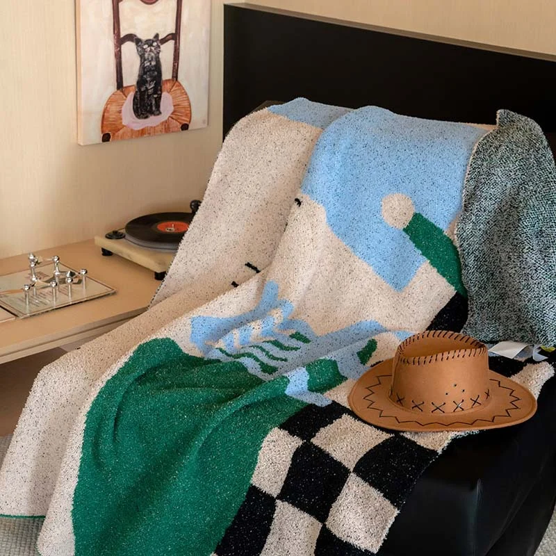 Extra soft chenille throw blanket with cat illustration and star relief Stornfield