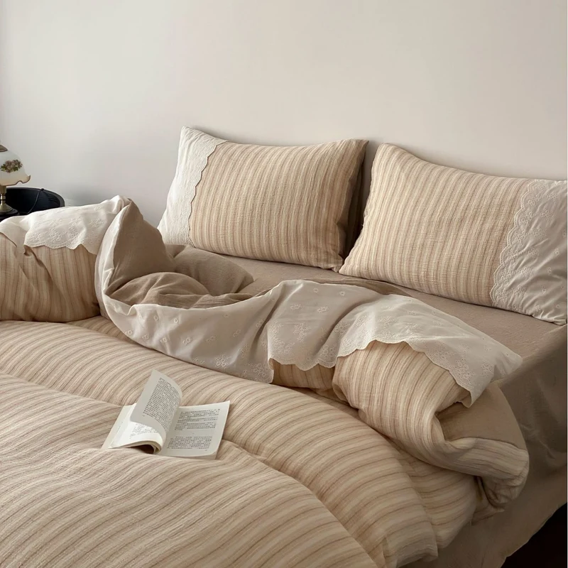 Bedding set made of fine linen-cotton blend with subtle striped texture Stornfield