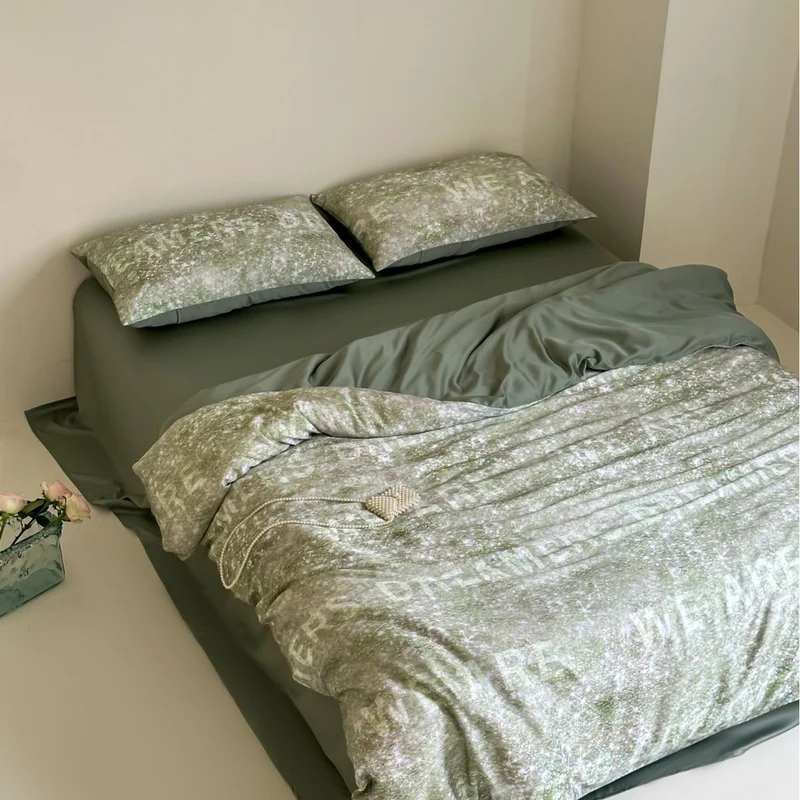 Bedding set with marbled all-over print and fitted sheet Stornfield