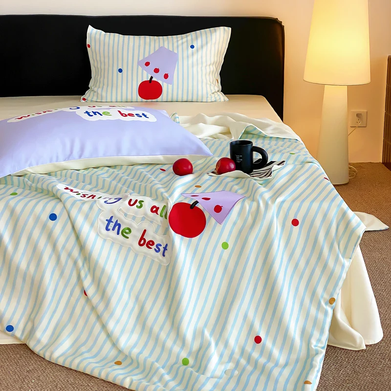 Bedding set with striped cotton satin and cherry print Stornfield