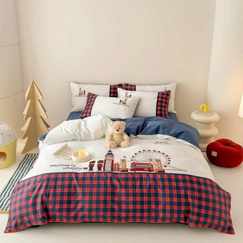Bedding set in London motif made of cotton satin with check patchwork and embroidered skyline icons Stornfield