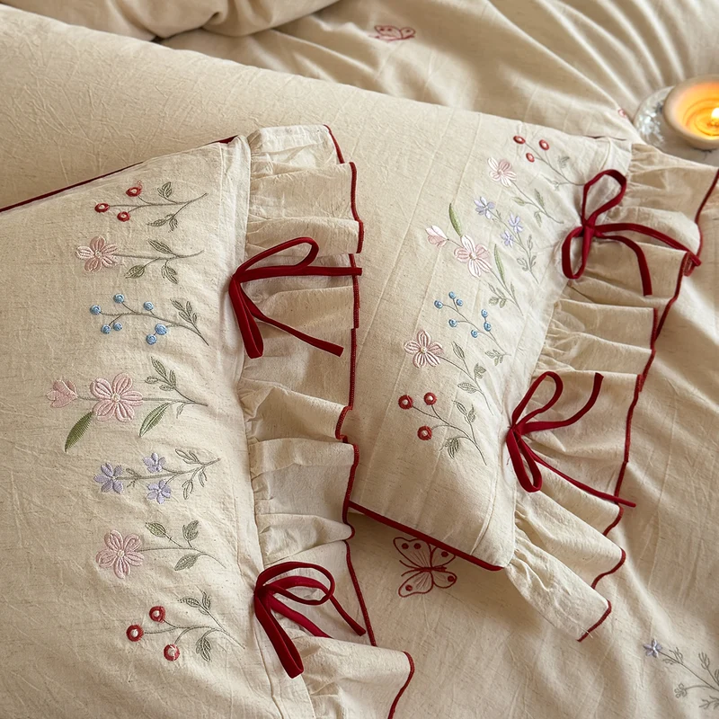 Luxurious linen bedding set with hand-embroidered bamboo and bird motif Stornfield