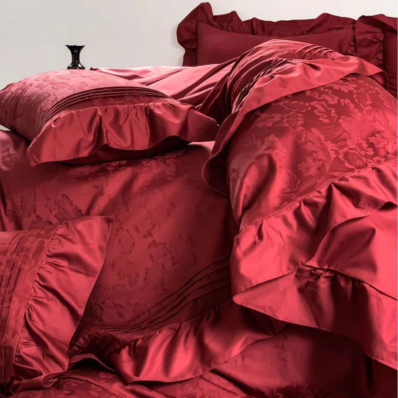 Luxurious satin bedding set with frill and jacquard detail Stornfield