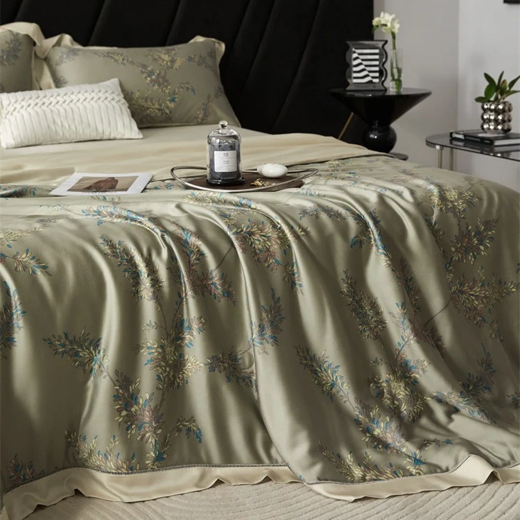 Luxurious satin bedspread set with floral jacquard embroidery Stornfield
