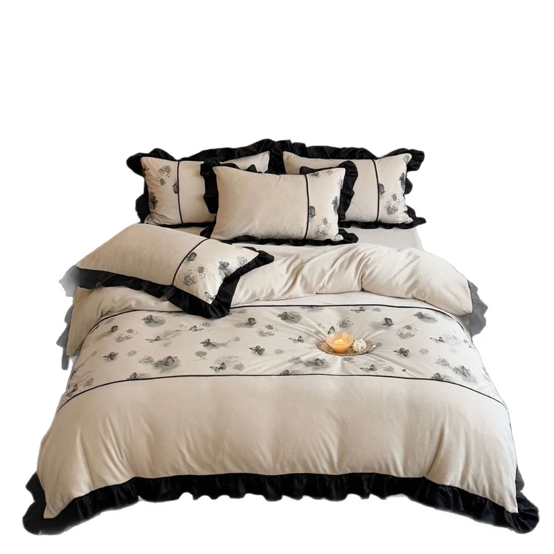 Luxurious bedding set Stornfield
