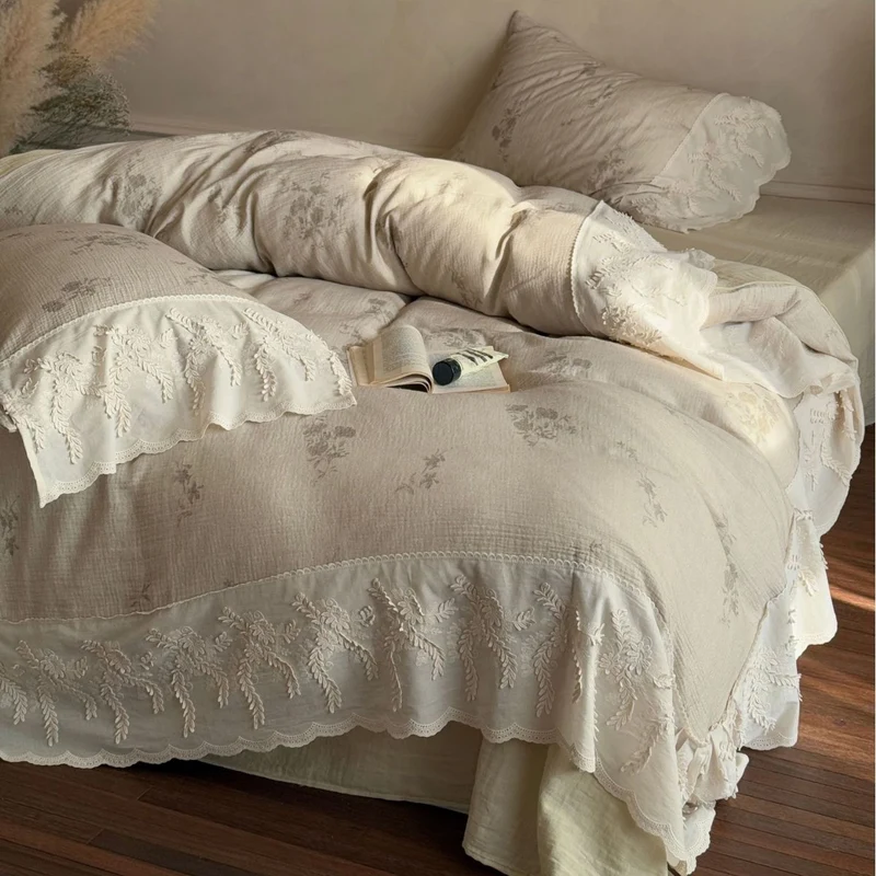 Light cotton-linen duvet cover set with lace ruffle and fine flower embroidery Stornfield
