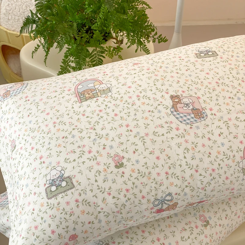 Children's pillowcase made of soft cotton muslin with a cute clown and moon design Stornfield