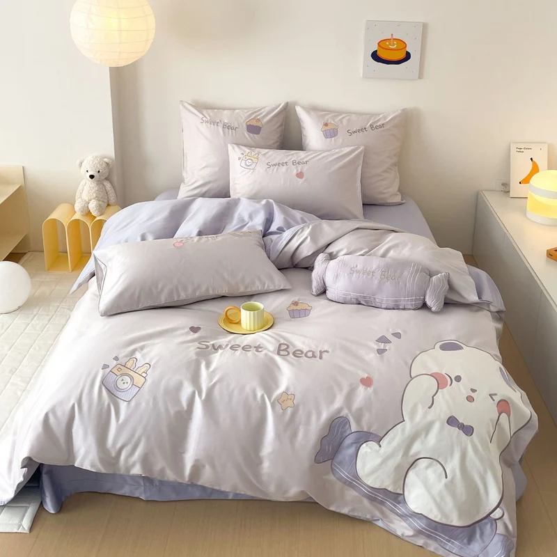 Children's bedding set with space appliqués made of soft cotton satin Stornfield