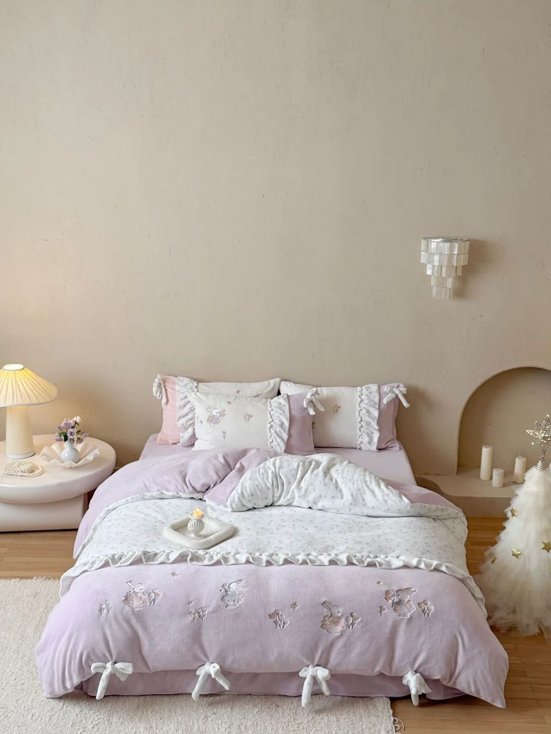 Children's bedding set with ruffles, bows and embroidered rabbit appliqués Stornfield