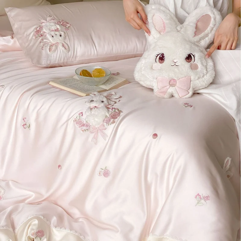 Children's bedding set with embroidered rabbit and rose motif Stornfield