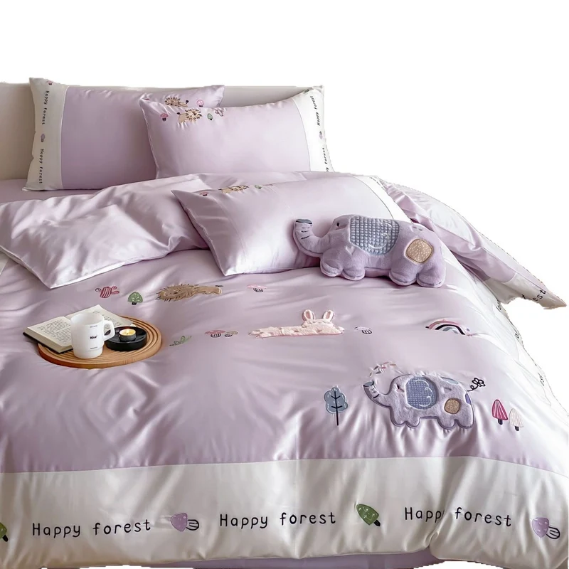 Children's bedding set made of fine satin with embroidered elephant appliqués and decorative hem Stornfield