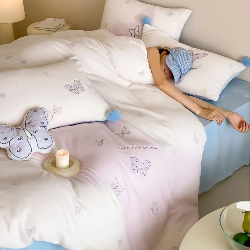 Children's bedding set with butterfly embroidery and pom pom details Stornfield