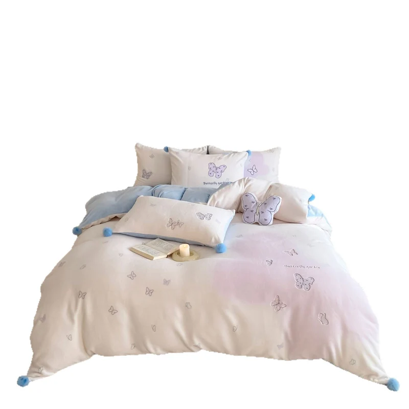 Children's bedding set with butterfly embroidery and pom pom details Stornfield