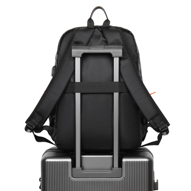 Multifunktionaler wasserdichter Reise-Rucksack Karnz