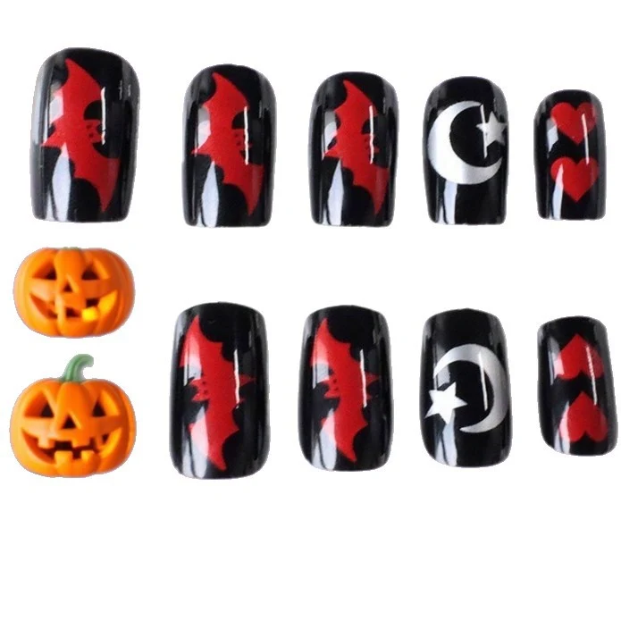 Halloween-Themed Nail Art Design Stornfield