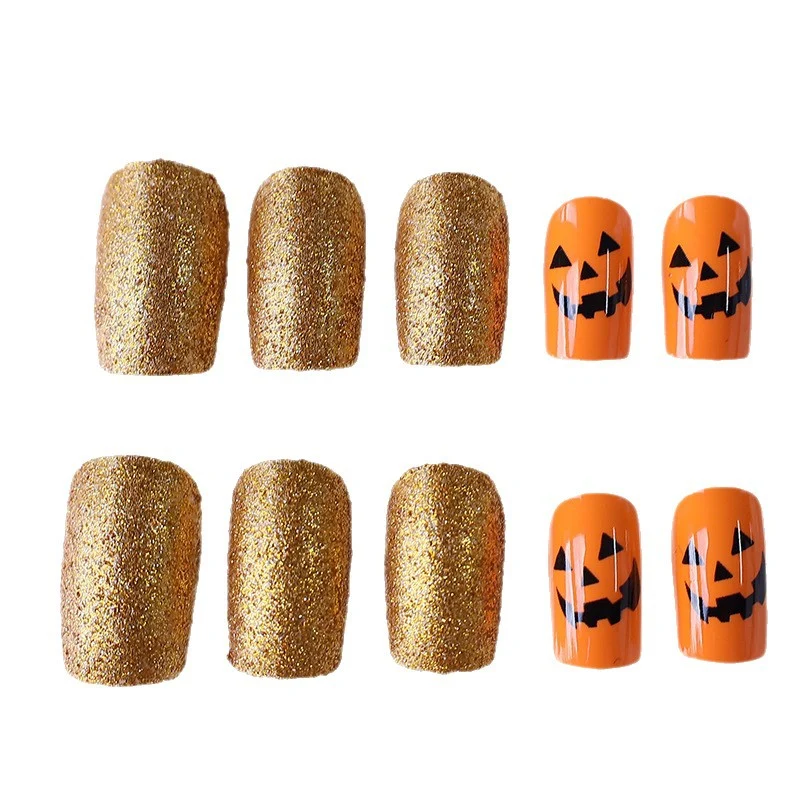 Halloween-Themed Nail Art Stornfield