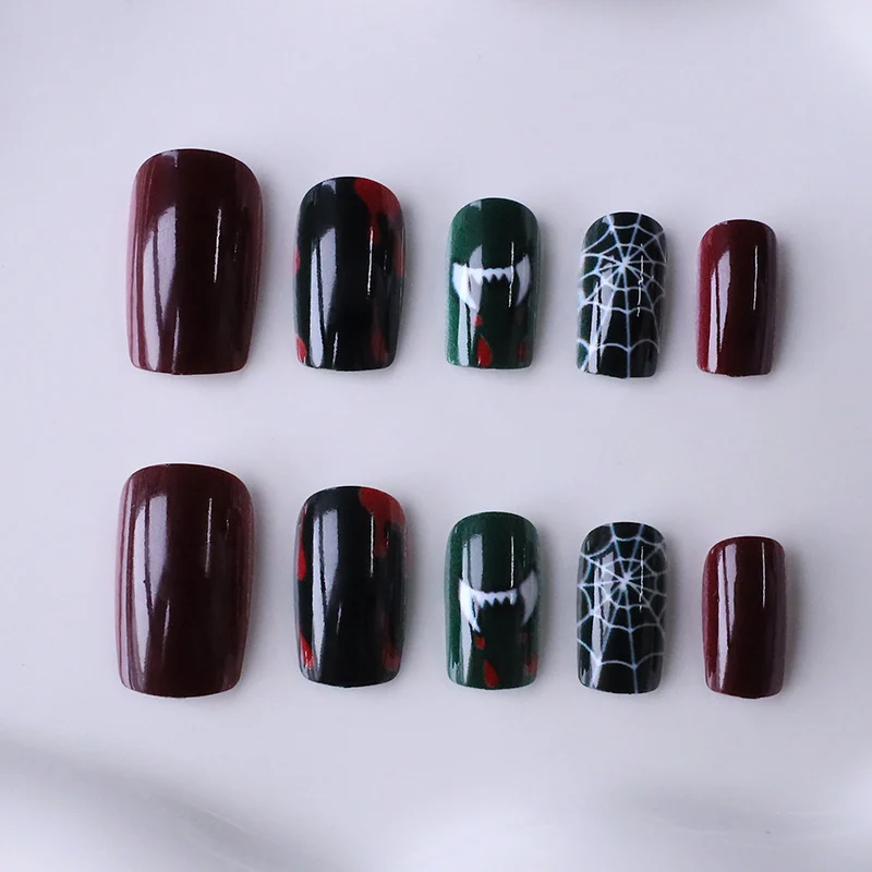 Halloween-Themed Nail Art Stornfield