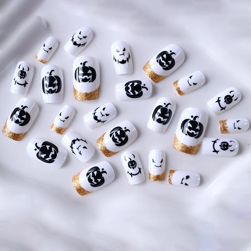 Halloween-Themed Decorative Nail Enhancements Stornfield