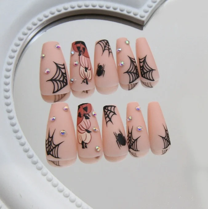 Halloween-Themed Decorative Nail Art Extensions Stornfield