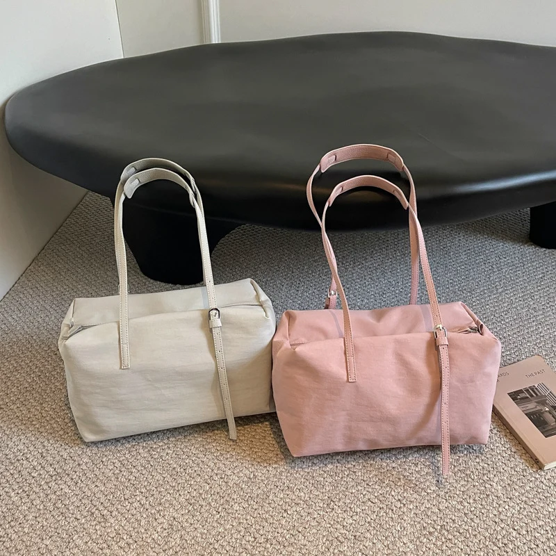 Geräumige multifunktionale Reisetasche Karnz