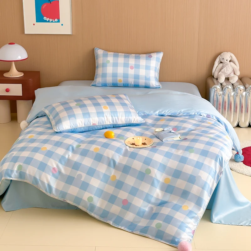Bedding set made of cotton satin with Vichy check and colored dot accents Stornfield