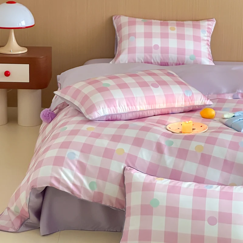 Bedding set made of cotton satin with Vichy check and colored dot accents Stornfield