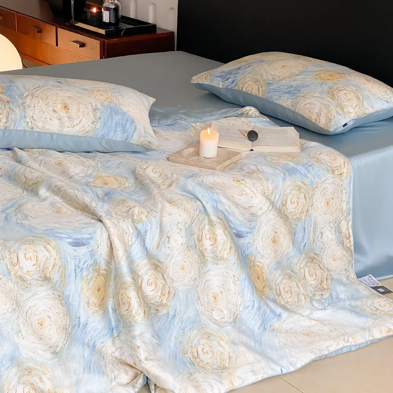 Bedding set made of cotton satin with subtle heart jacquard and silky glossy finish Stornfield