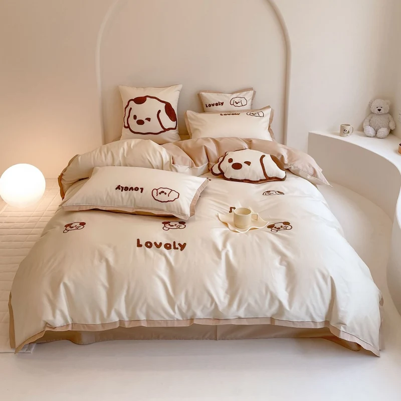 Playful bedding set made of cotton satin with applied cartoon motifs, ruffled frills and decorative pillowcases Stornfield