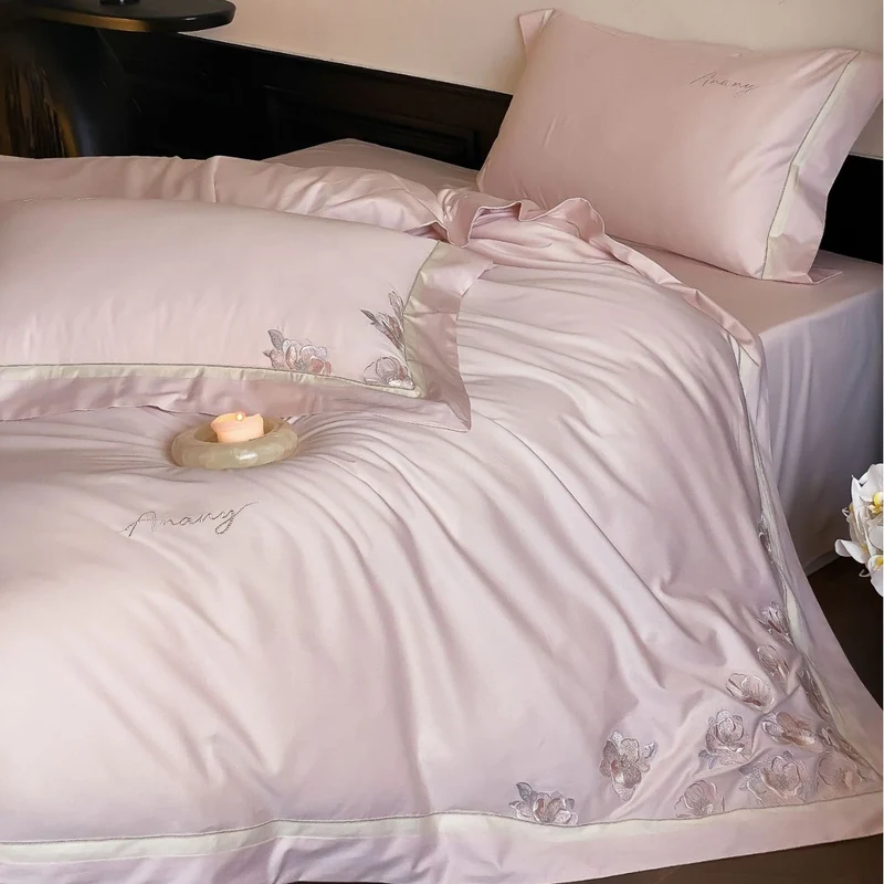 Silk-gloss bed linen set with embroidered rose border Stornfield