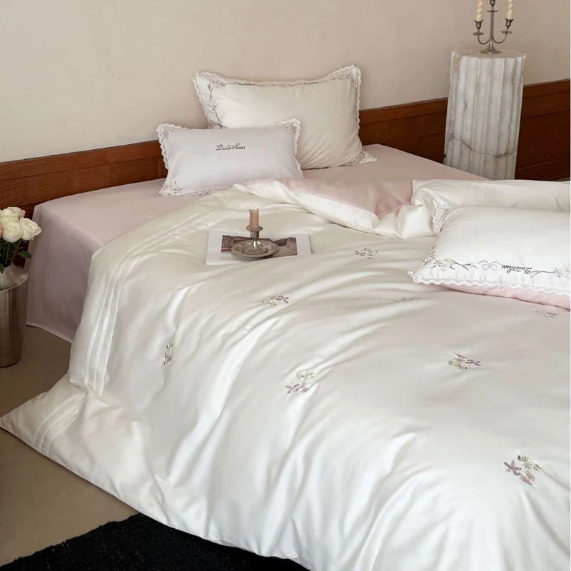 Luxurious fine cotton satin bedding set with delicate flower embroidery and frill pillow Stornfield